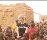 Laeticia Hallyday au Burkina Faso pour l'Unicef