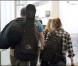 Robert Pattinson et Kristen Stewart à l'aéroport de Los Angeles le 17 août 2010