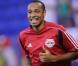 Thierry Henry, transféré aux New York Red Bulls en juillet 2010, perçoit aux Etats-Unis un salaire de 4,35 millions d'euros. Il est le 2e joueur le mieux payé de la MLS derrière David Beckham.