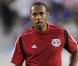 Thierry Henry, transféré aux New York Red Bulls en juillet 2010, perçoit aux Etats-Unis un salaire de 4,35 millions d'euros. Il est le 2e joueur le mieux payé de la MLS derrière David Beckham.