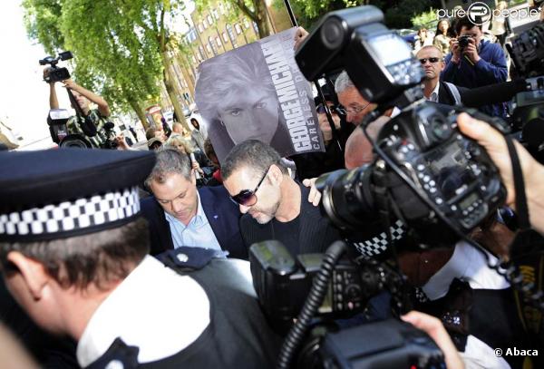 George Michael se présente au tribunal de Highbury Corner à Londres, le 24 août 2010