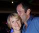 Christian Vadim et sa compagne Julia lors de la vente aux enchères au profit des assocation Tidène et Puits du désert le 26 août 2010 dans le domaine de Bertaud-Belieu à Saint-Tropez