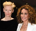 Avant-première d' Amore , à Paris, le 31 août 2010 : Tilda Swinton et Marisa Berenson 