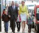 Les petits princes Gabriel, Emmanuel et Elisabeth de Belgique ont les parents d'élèves les plus chic !