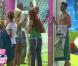 Amélie tente de casser la porte de la maison des secrets dans Secret Story 4
