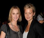 Frédérique Bel et Virginie Efira lors de la présentation du film Ces amours-là à Paris le 12 septembre 2010