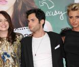 Emma Stone, Penn Badgley et Alyson Michalka à l'occasion de l'avant-première de  Easy A , dans l'enceinte du Graumann's Chinese Theatre, à Los Angeles, le 13 septembre 2010.