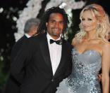 Christian Karembeu verra bientôt sa vie portée sur le petit écran, dans un téléfilm intitulé  Kanak, l'histoire oubliée. 