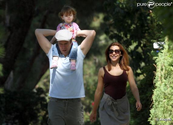 Alyson Hannigan, son époux Alexis Denisof et leur petite Satyana, à Santa Monica, le 25 septembre 2010