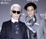 Karl Lagerfeld et sa muse Baptiste Giabiconi lors de la présentation de la collection Capsule Printemps-été 2011 Hogan by Karl Lagerfeld le 2 octobre 2010 à Paris