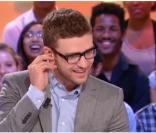 Charlotte Le Bon dans sa météo du 4 octobre 2010. Justin Timberlake est l'invité du Grand Journal de Canal +.