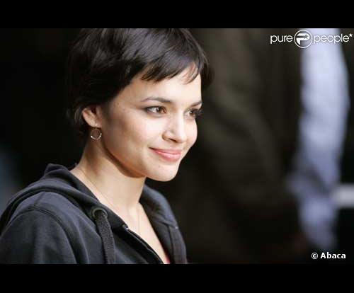 Norah Jones les cheveux courts