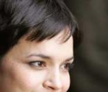 Norah Jones les cheveux courts