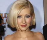 Christina Aguilera n'est définitivement plus la starlette sage du Mickey Mouse Club... Avec cette somptueuse poitrine, la chanteuse est une vraie bombe !  