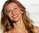 Gisèle Bündchen est sûrement l'une des femmes les plus belles de la planète ! Sourire de rêve, jambes de rêve, un corps parfait et une poitrine à nous rendre jalouses...  