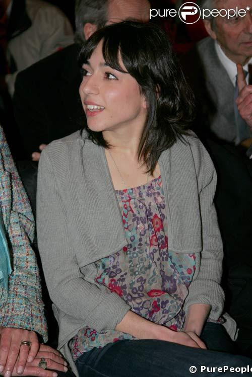 Sophie Mourousi à la messe souvenir à la mémoire de son père, le 7/04/08