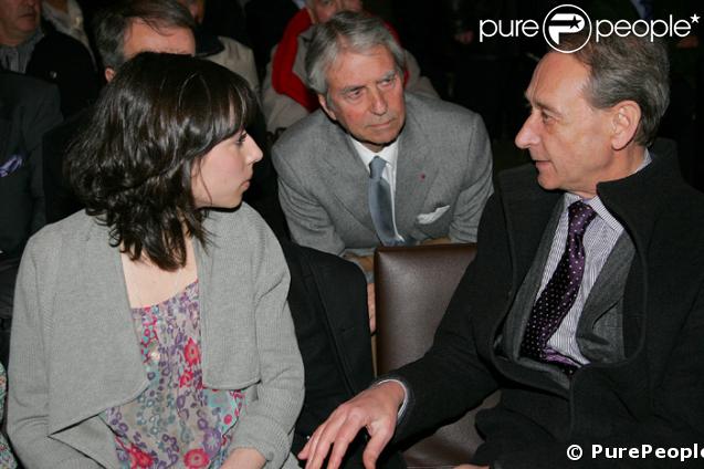 Jean-Claude Narcy et Bertrand Delanoë entourent Sophie Mourousi