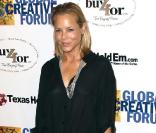 Maria Bello lors du 1er Gala Global Creative Forum Evening of Entertainment au Four Seasons hotel à Beverly Hills le 11 octobre 2010