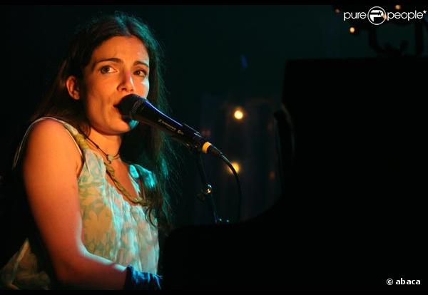 Yael Naim en concert à La Cigale