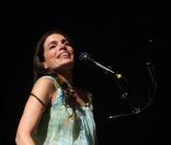 Yael Naim en concert à La Cigale