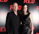 Bruce Willis et Mary-Louise Parker lors de la première du film RED à Londres, le 19 octobre 2010