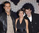 David Jacquot, Nathalie Renou ey Stéphane Plaza lors de la générale de la comédie musicale Mamma Mia au Théâtre Mogador à Paris le 28 octobre 2010