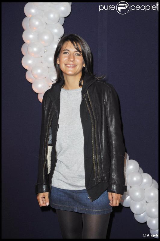 Estelle Denis lors de la générale de la comédie musicale Mamma Mia au Théâtre Mogador à Paris le 28 octobre 2010