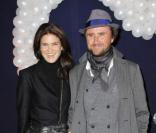 Alexandre Brasseur et son épouse Juliette lors de la générale de la comédie musicale Mamma Mia au Théâtre Mogador à Paris le 28 octobre 2010