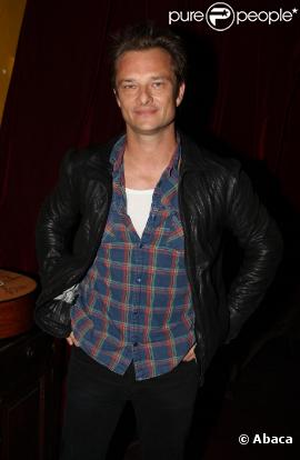 David Hallyday entame une tournée à travers la France en novembre 2010.