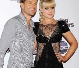 Louis van Amstel et Kelly Osbourne à la fête pour le 200e épisode de l\'émission Dancing with the stars, à Los Angeles, le 1er novembre 2010