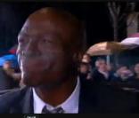Seal arrive dans le studio Gabriel pour l'émission Champs-Elysées (diffusée le 13 novembre 2010 sur France 2)