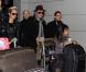 Johnny Hallyday et son épouse Laeticia sont de retour à Paris. Ils rentrent de Los Angeles, avec Jade, Joy et Mamy Rock. 27/11/2010