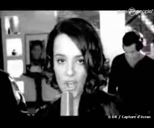 Découvrez Fifty Sixty, le nouveau single d'Alizée...