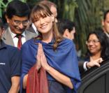 Carla Bruni a visité un hôpital de New Delhi, le 6 décembre 2010.