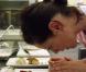 Virginie très concentrée lors de l'épreuve culinaire dans le lycée Renaissance sur l'île de la Réunion en novembre 2010