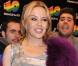 Kylie Minogue face à Kesha, un combat tout en... plumes !