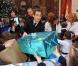 Nicolas Sarkozy et Carla Bruni lors du Noël de l'Elysée le 15 décembre 2010 au Palais présidentiel