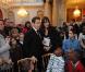 Nicolas Sarkozy et Carla Bruni lors du Noël de l'Elysée le 15 décembre 2010 au Palais présidentiel