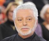 Enregistrement de  Vivement Dimanche  (le 15 décembre 2010) spécial Pierre Cardin. Diffusion le 19 décembre 2010. Paco Rabanne 