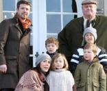 Mary et Frederik de Danemark, après la fin des importants et coûteux travaux de rénovation du palais Frederik VIII, y ont emménagé fin 2010. L'occasion d'y inviter le  Vogue  allemand avant l'arrivée des jumeaux...
