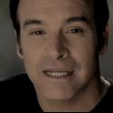 Roch Voisine : Il pleure sa jeunesse dans son nouveau clip, 