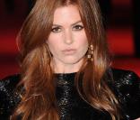 Isla Fisher, une rousse à la chevelure de rêve qui n\'a pas peur de jouer avec sa crinière !<br />