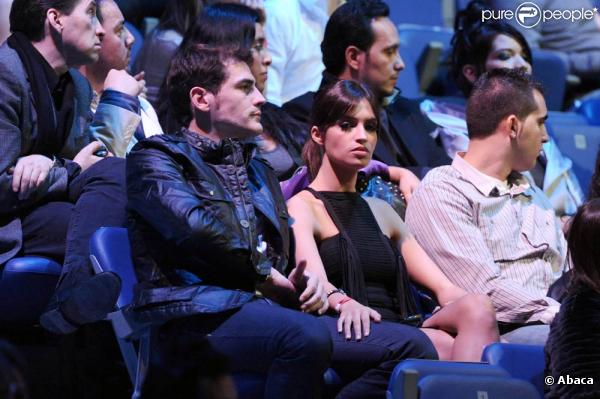 Sara Carbonero et le footballeur Iker Casillas, très amoureux à la cérémonie des 40 Principales Awards, à Madrid. Décembre 2010
