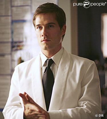 Luke MacFarlane