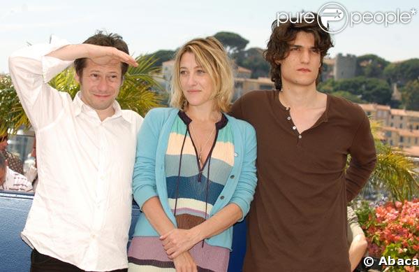 Mathieu Amalric et Louis Garrel seront de retour sur la Croisette, où ils étaient l'an dernier