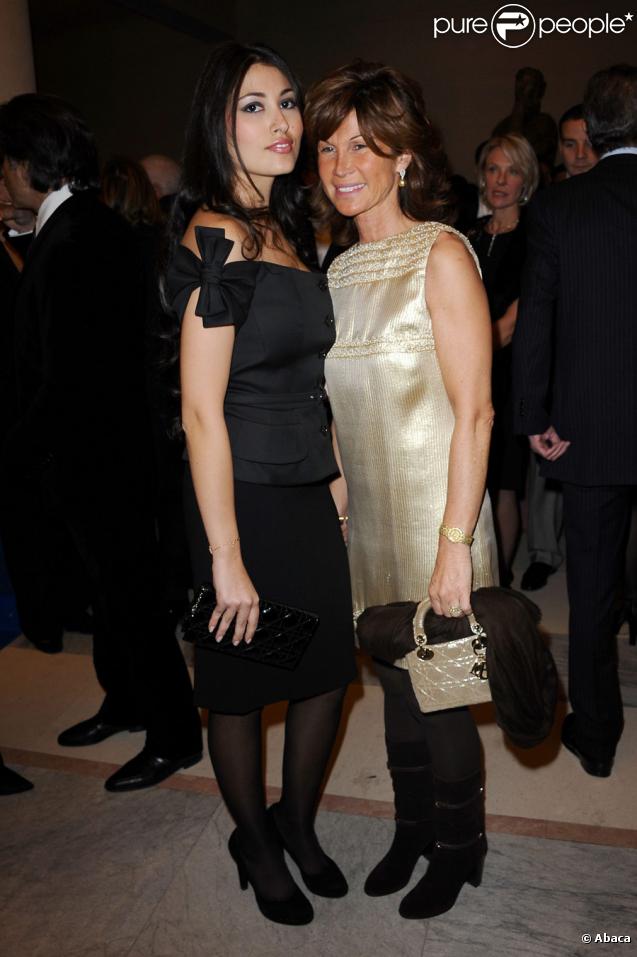 Yasmine Besson lors du gala Scopus à Paris le 23 janvier 2011