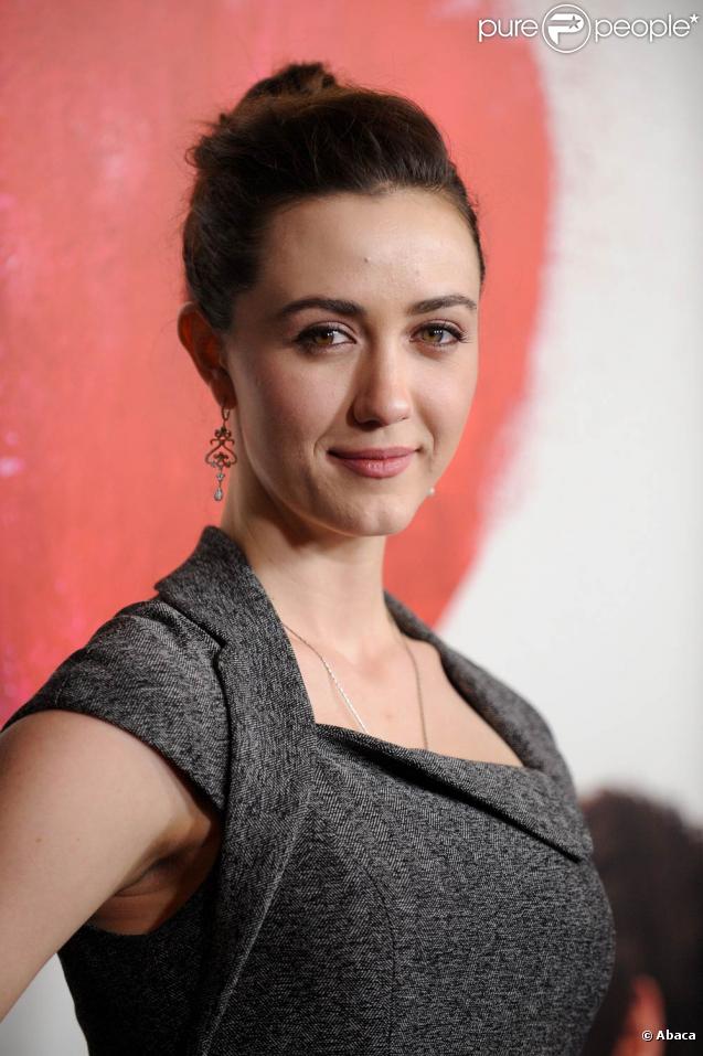 Madeline Zima à l'occasion de l'avant-première de  Waiting for Forever , danq l'enceinte de The Grove, à Los Angeles, le 1er février 2011.