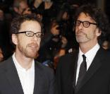 Joel et Ethan Coen à l'occasion de la présentation de  True Grit , en ouverture de la 61e Berlinale, le 10 février 2011.