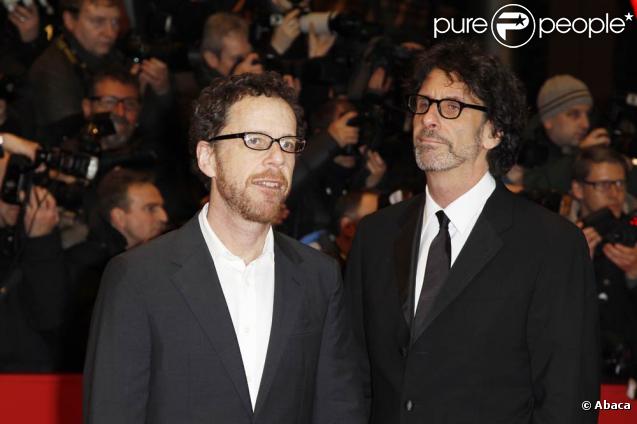 Joel et Ethan Coen à l'occasion de la présentation de  True Grit , en ouverture de la 61e Berlinale, le 10 février 2011.