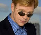 Le ralenti le plus célèbre du PAF appartient bien sûr à David Caruso et son personnage d'Horatio Caine. Souvent imité, jamais égalé.  